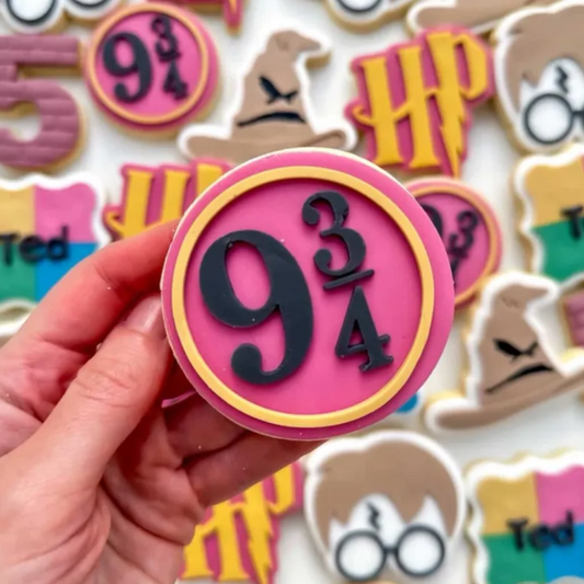 9 3/4 Round Cookie Stamp & Cutter