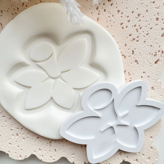 Daffodil Cookie Stamp & Cutter