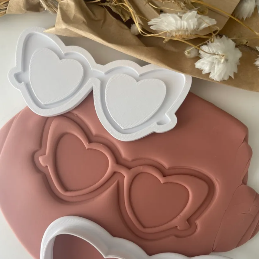 Heart Sunglasses Cookie Stamp & Cutter