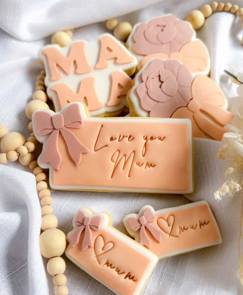 Mama Cookie Stamp & Cutter