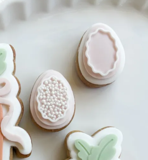 Mini Wavy Egg Cookie Stamp and Cutter