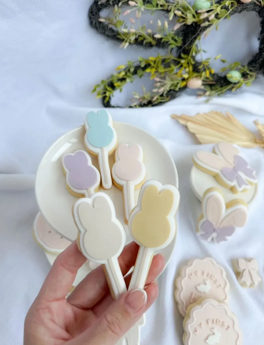 Bunny Cake Pop Cookie Stamp & Cutter