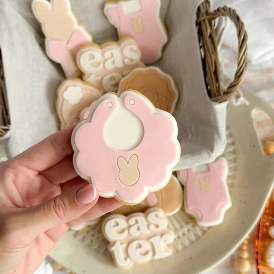 Scallop Bunny Bib Cookie Stamp & Cutter