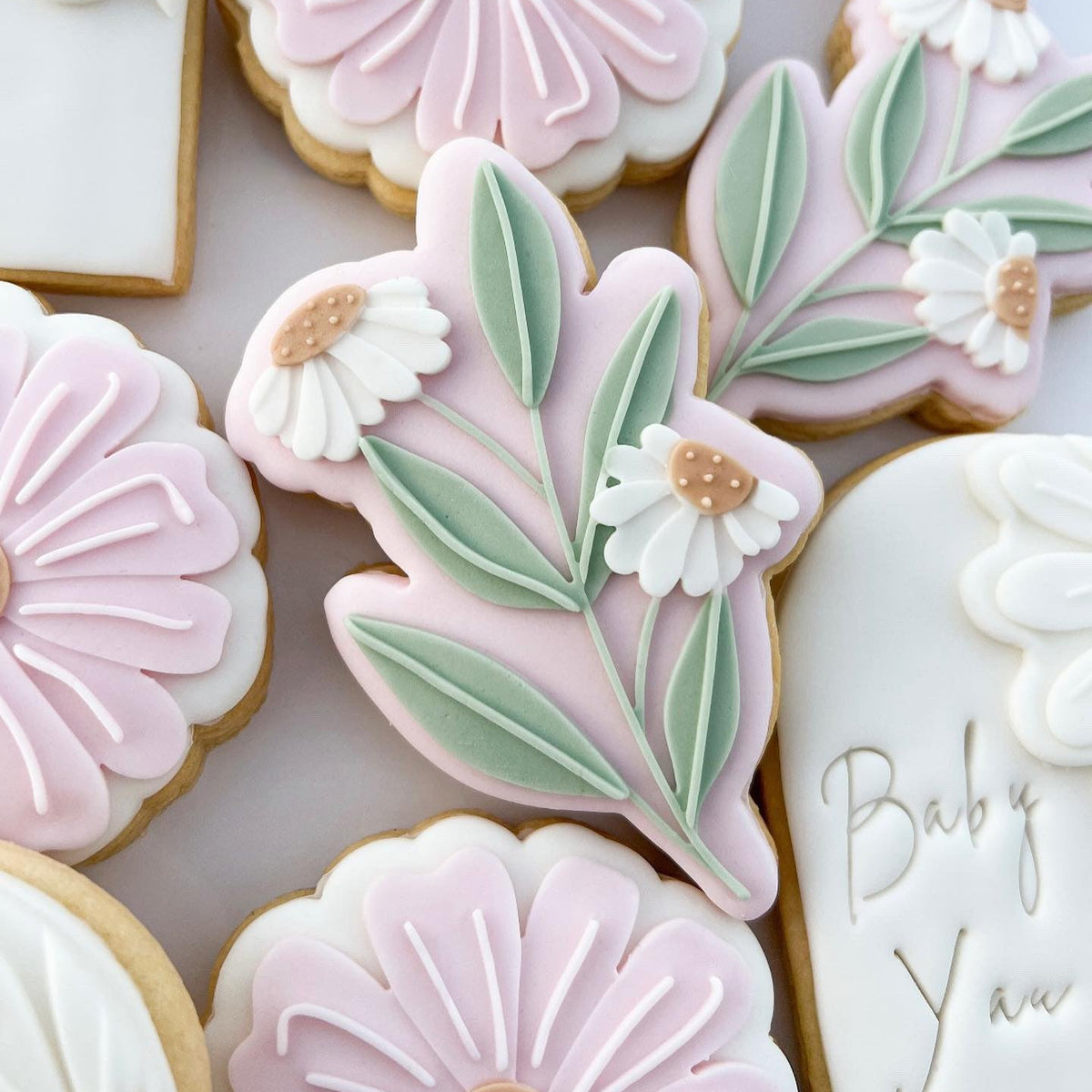 Daisy Flower Stem Stamp & Cutter