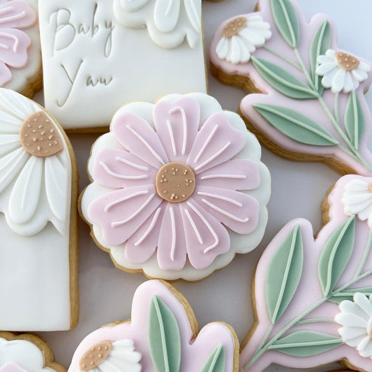 Ruffled Flower Stamp & Cutter